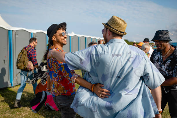 Best Luxury portable toilet rental  in Kewanee, IL